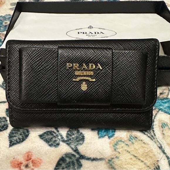 PRADA Ribbon 6-Key Holder Saffiano Leather Key Case With Card Slot In Box NEW - Picture 1 of 11